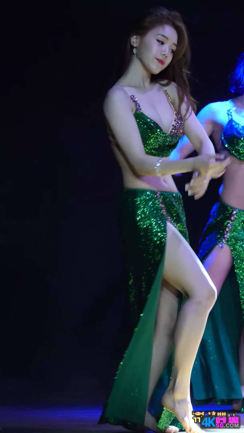 60帧 身材超好五位韩国美女在台上跳舞给你看 (3).jpg